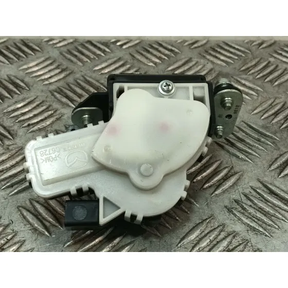 Cerradura Maletero / Porton para Mazda 3 Lim. (Bl)
