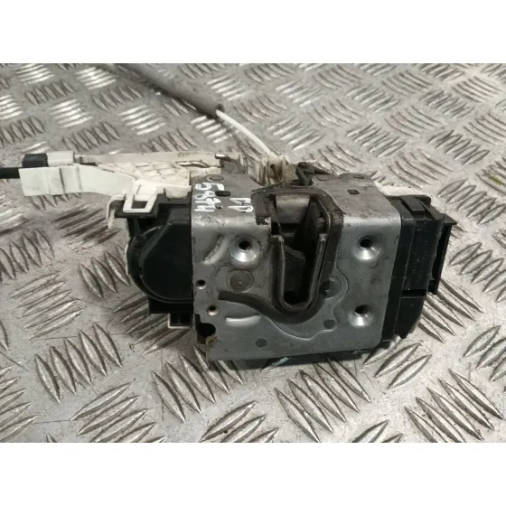 Cerradura Puerta Delantera Derecha para Volkswagen Crafter Caja Cerrada