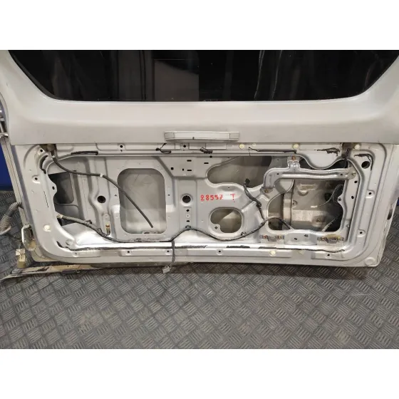 Porton Trasero para Mitsubishi Pajero