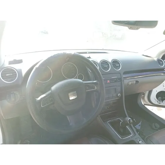 Salpicadero para Seat Exeo (3R2)