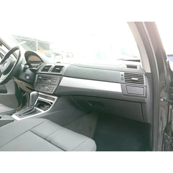 Guantera para Bmw X3 (E83)