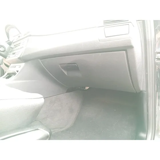 Guantera para Bmw X3 (E83)