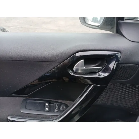 Maneta Interior Delantera Izquierda para Peugeot 208 I (Ca_, Cc_)