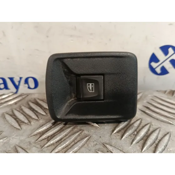 Mando Elevalunas Delantero Derecho para Dacia Sandero