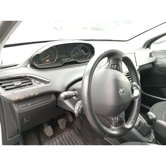 Com 2000 para Peugeot 208 I (Ca_, Cc_)