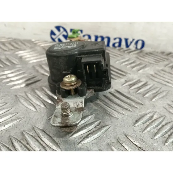 Motor Cierre Centralizado Delantero Derecho para Mitsubishi Montero (V20/V40)
