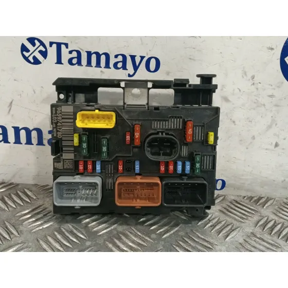 Caja Reles / Fusibles para Citroën C2 (Jm_)