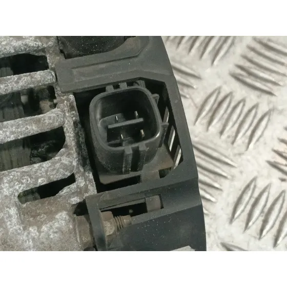 Alternador para Toyota Auris (_E15_)