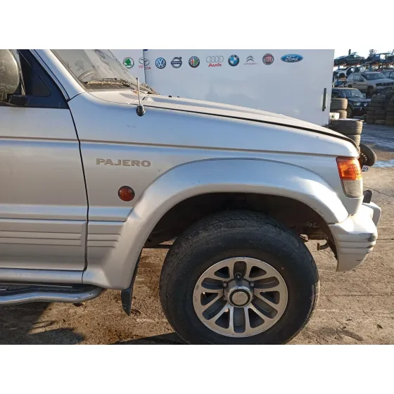 Aletin Delantero Derecho para Mitsubishi Montero Canvas Top (V2_C, V4_C)