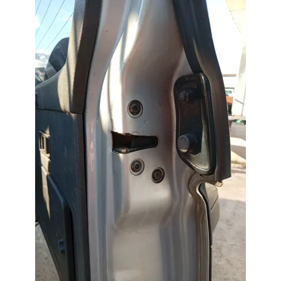 Cerradura Maletero / Porton para Mitsubishi Montero Canvas Top (V2_C, V4_C)