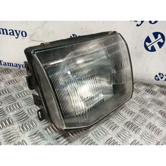 Faro Derecho para Mitsubishi Montero Canvas Top (V2_C, V4_C)