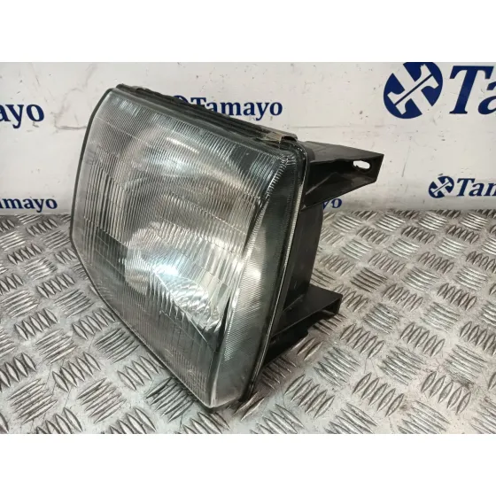 Faro Derecho para Mitsubishi Montero Canvas Top (V2_C, V4_C)