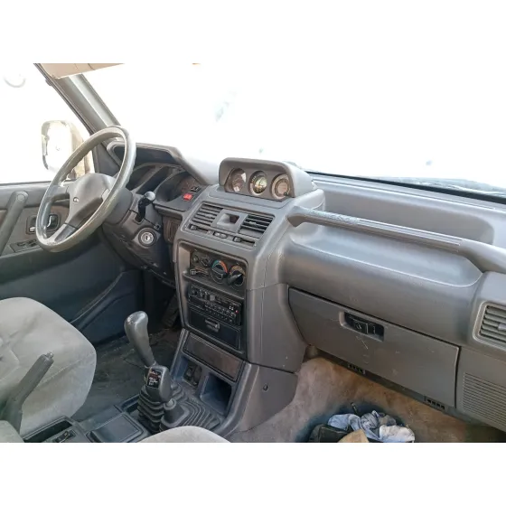 Salpicadero para Mitsubishi Montero Canvas Top (V2_C, V4_C)