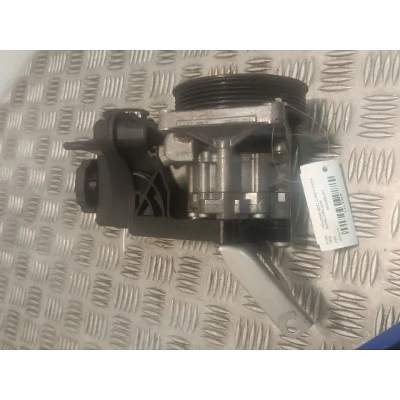 Bomba Direccion para Mercedes-Benz Clase C (W204)