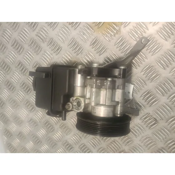 Bomba Direccion para Mercedes-Benz Clase C (W204)