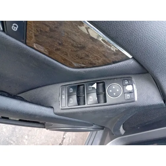 Mando Elevalunas Delantero Izquierdo para Mercedes-Benz Clase C (W204)