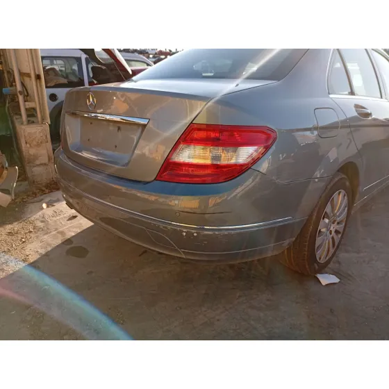 Paragolpes Trasero para Mercedes-Benz Clase C (W204)
