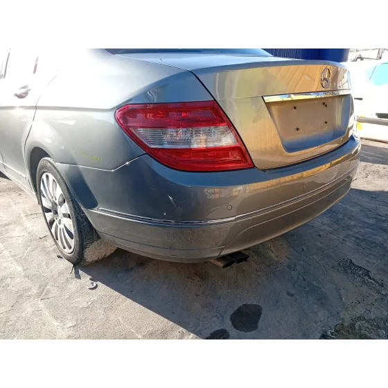 Paragolpes Trasero para Mercedes-Benz Clase C (W204)