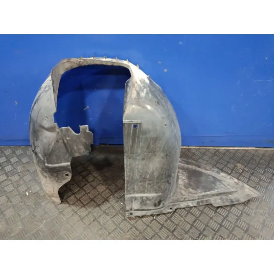 Plastico Paso Rueda Delantero Izquierdo para Peugeot 307 (3A/C)