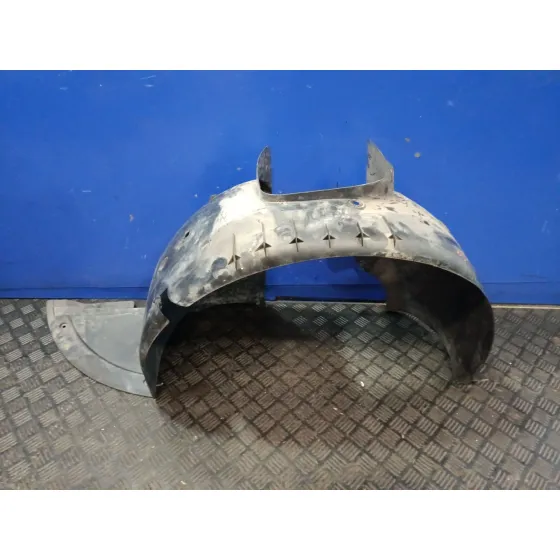 Plastico Paso Rueda Delantero Izquierdo para Peugeot 307 (3A/C)