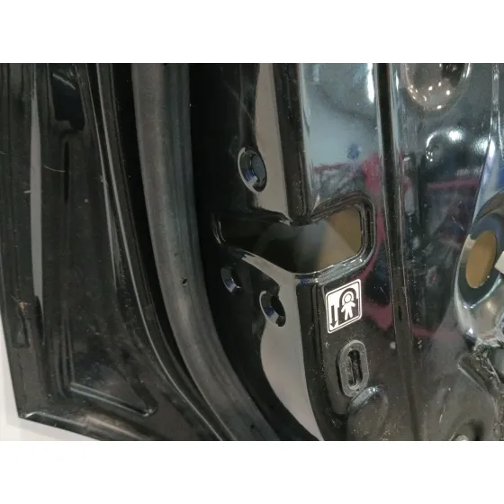 Puerta Trasera Izquierda para Toyota C-Hr (_X1_)