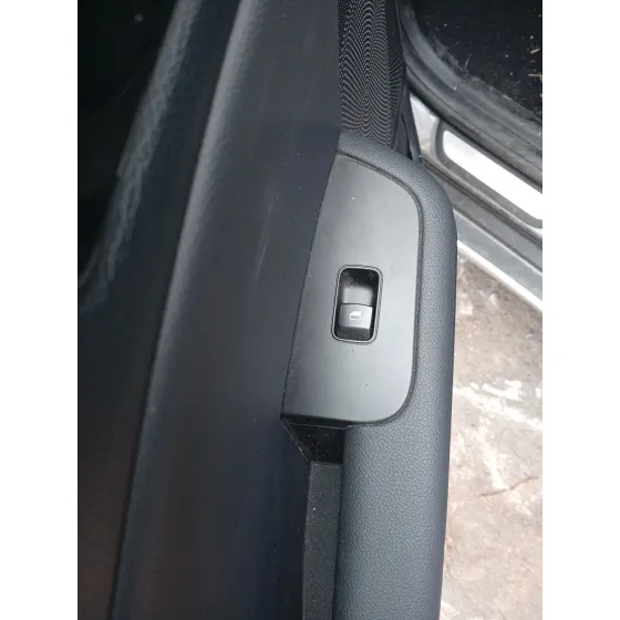 Mando Elevalunas Trasero Izquierdo para Kia Xceed (Cd)