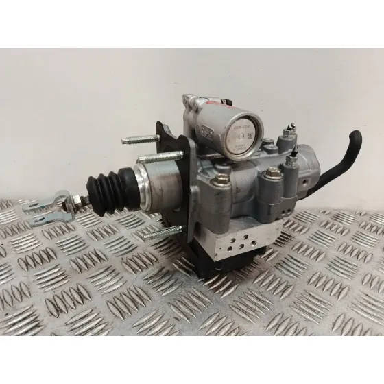 Bomba Freno para Toyota C-Hr (_X1_)