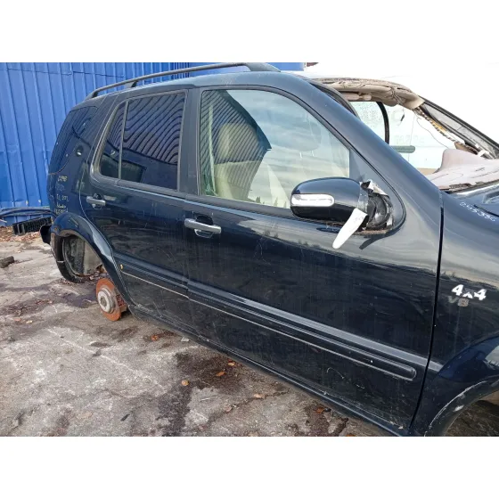 Puerta Delantera Derecha para Mercedes-Benz Clase M (W163)
