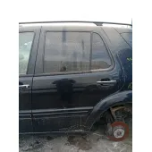 Puerta Trasera Izquierda para Mercedes-Benz Clase M (W163)