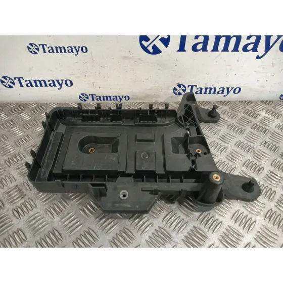 Soporte Bateria para Volkswagen Passat B7 Variant (365)