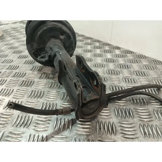 Amortiguador Delantero Izquierdo para Toyota Yaris (_P13_)