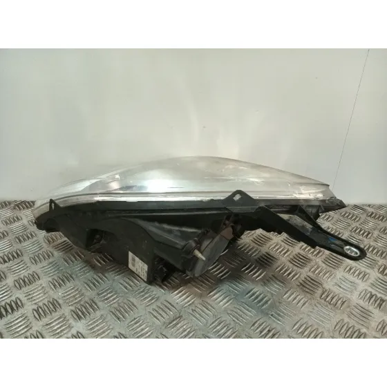 Faro Derecho para Fiat Qubo (225_)