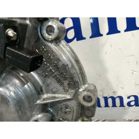 Tapa Distribucion para Mercedes-Benz Sprinter 5-T Caja/Chasis (B906)