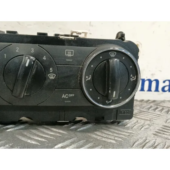 Mando Climatizador para Mercedes-Benz Clase B (W245)