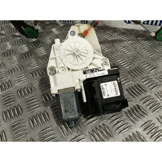 Elevalunas Delantero Derecho para Audi A3 (8P1)