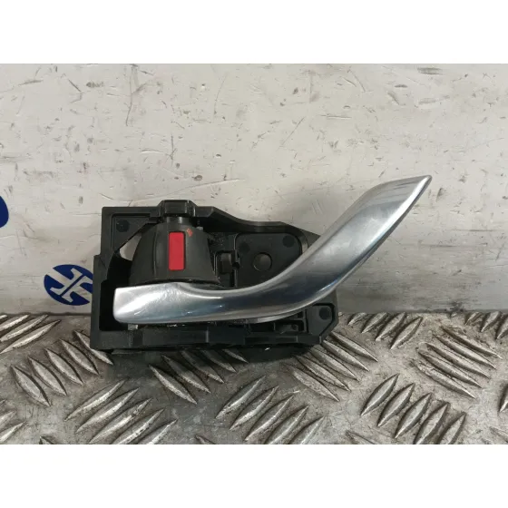 Maneta Interior Delantera Izquierda para Mazda Cx-3 (Dk)