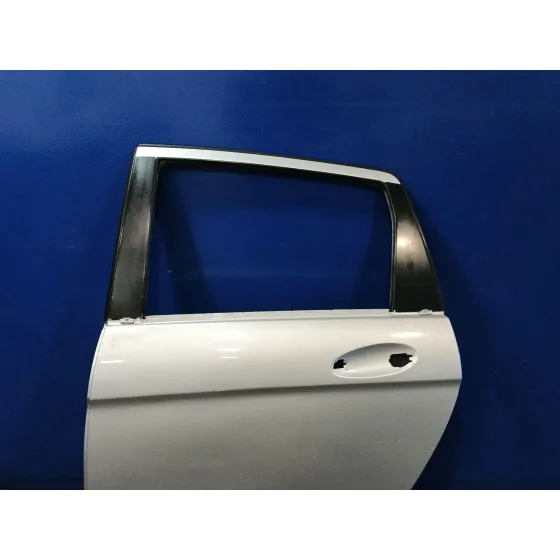 Puerta Trasera Izquierda para Mercedes-Benz Clase B (W245)