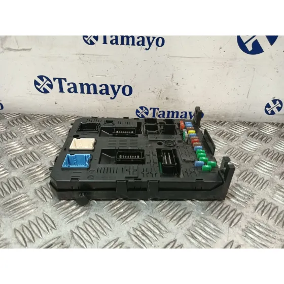 Caja Reles / Fusibles para Citroën Berlingo Multispace (B9)