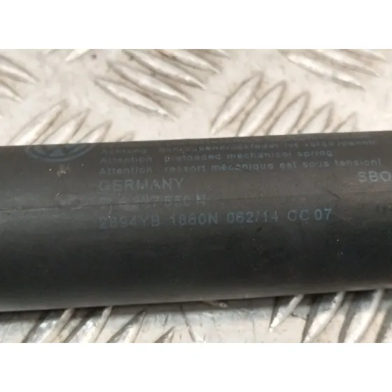 Amortiguadores Maletero / Porton para Volkswagen Touareg (7L6)