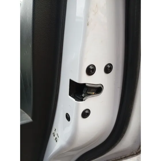 Cerradura Puerta Trasera Derecha para Chevrolet Aveo Hatchback (T300)