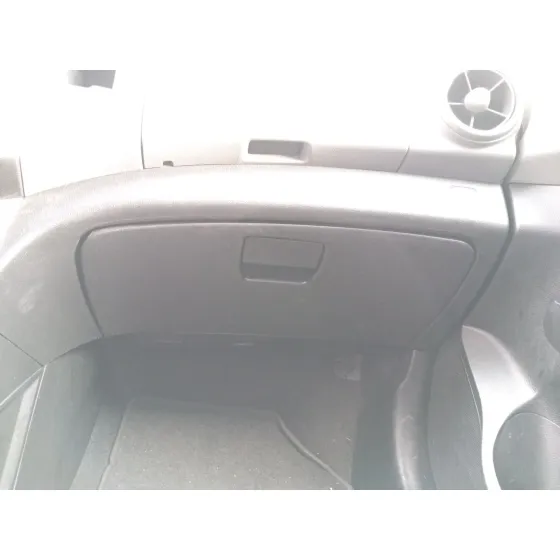 Guantera para Chevrolet Aveo Hatchback (T300)