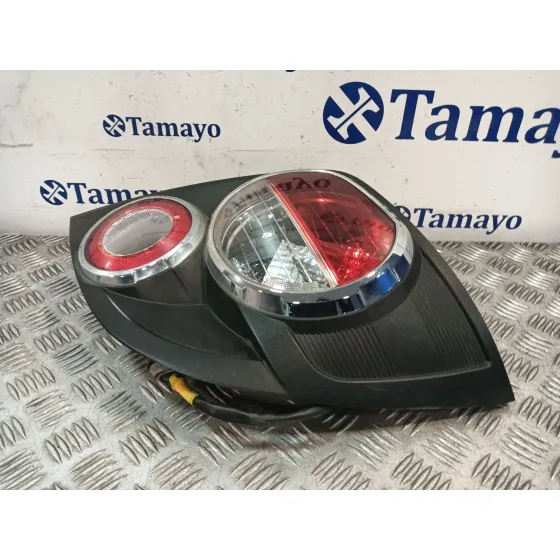 Piloto Trasero Derecho para Chevrolet Aveo Hatchback (T300)