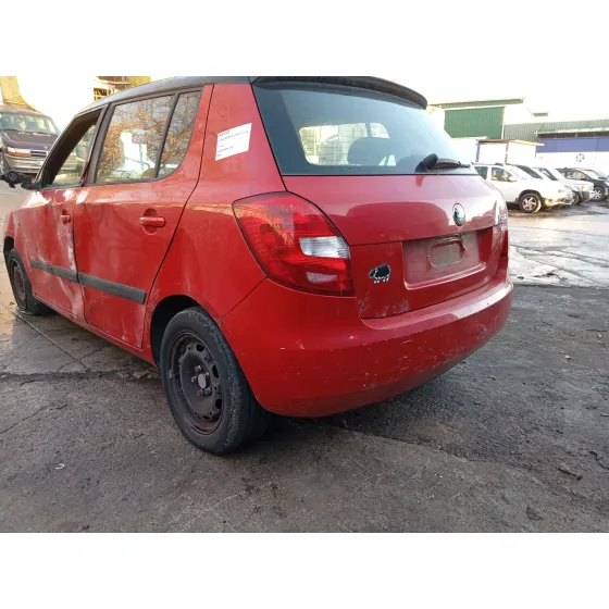 Paragolpes Trasero para Skoda Fabia Ii (542)
