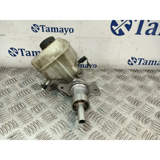 Bomba Freno para Mercedes-Benz Sprinter 02.00 -> Caja Cerrada