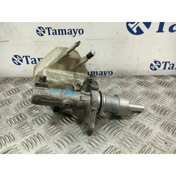 Bomba Freno para Mercedes-Benz Sprinter 02.00 -> Caja Cerrada