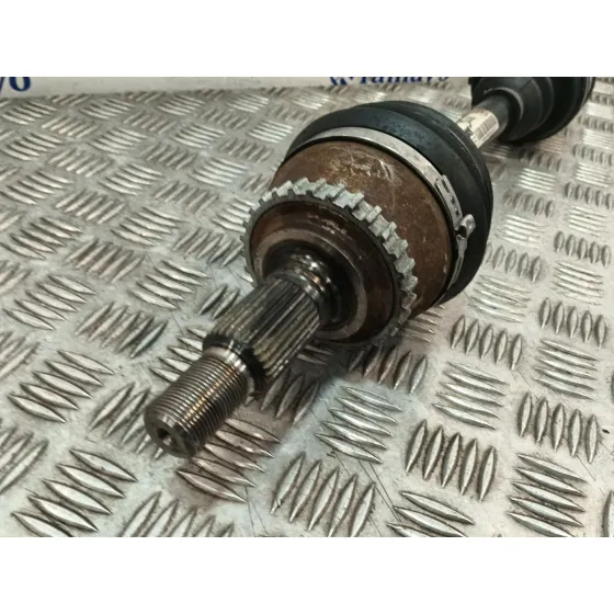 Transmision Delantera Izquierda para Saab 9-5 (Ys3E)