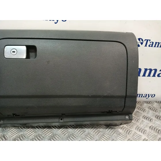 Guantera para Volkswagen Golf V (1K1)
