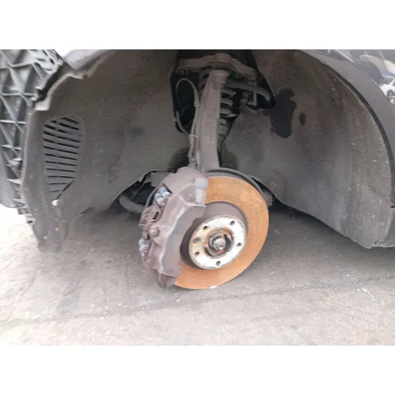 Mangueta Delantera Izquierda para Audi Q7 (4Lb)