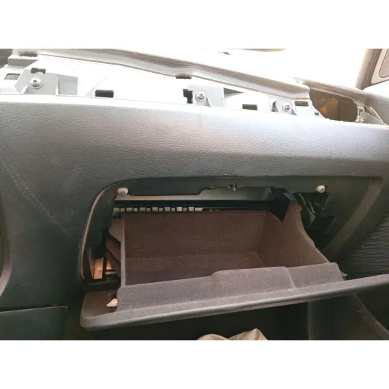 Guantera para Bmw X1 (E84)