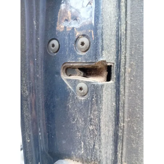 Cerradura Maletero / Porton para Jeep Cherokee (Kj)